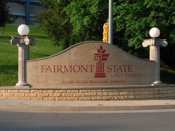 Fairmont State University, entrance