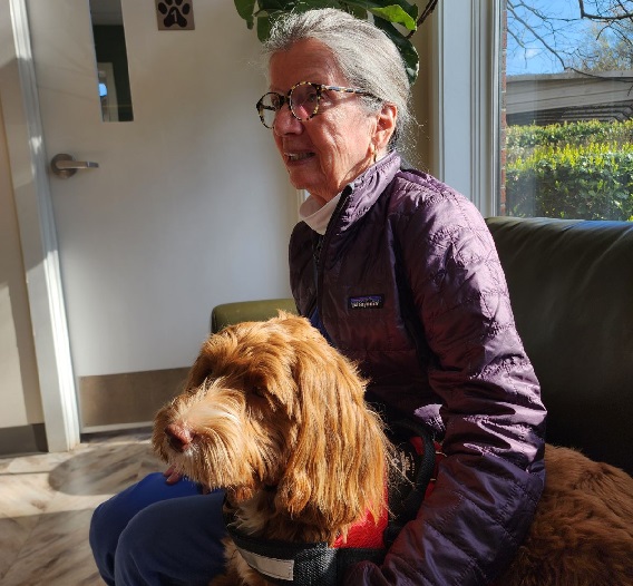 Peritoneal mesothelioma survivor Susan Dickman and her dog